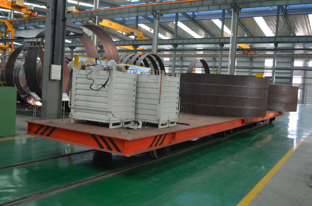 Workshop electric rail transport vehicle