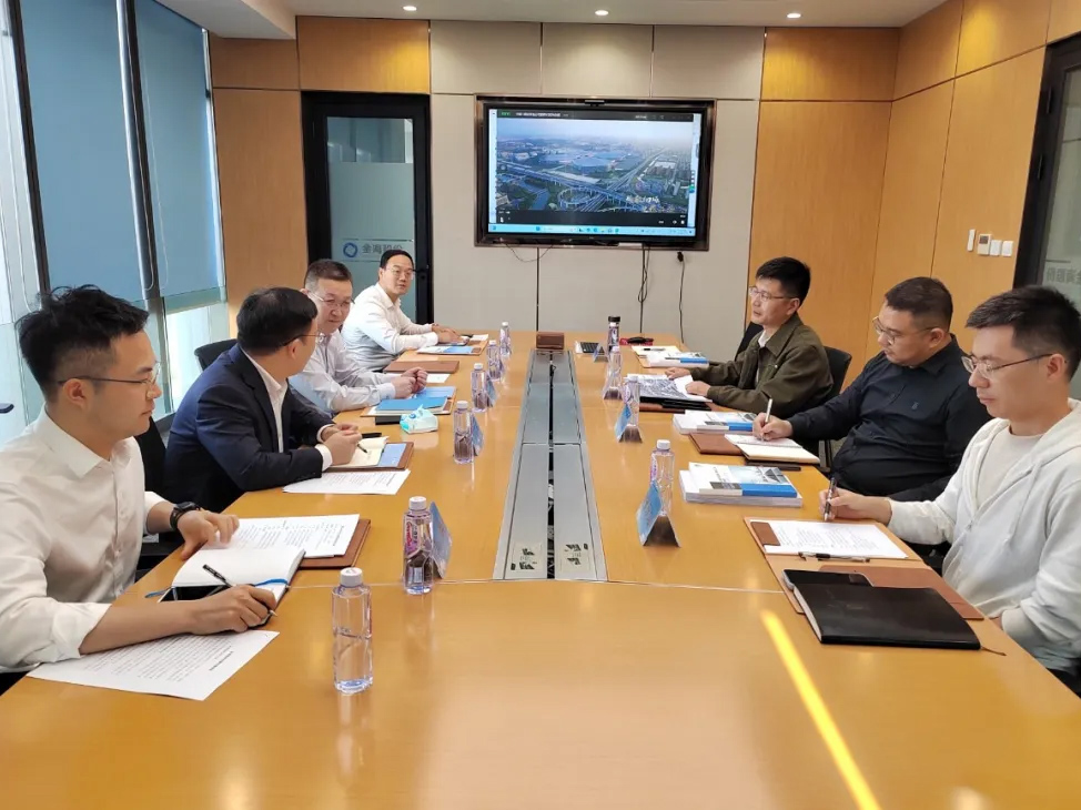 Jinhai Corporation and China Construction Eighth Engineering Division General Contracting Company held a discussion and exchange